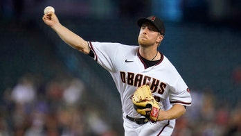 Kelly pitches Diamondbacks past Giants in 5-3 win