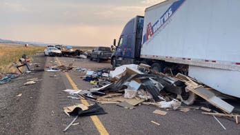 Dust storm in Utah causes series of crashes on I-15, at least 7 dead