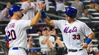 Alonso's homer lifts Mets to doubleheader split with Pirates