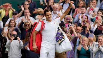 8-time Wimbledon champ Federer loses quarterfinal to Hurkacz