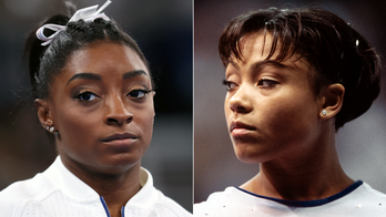 Olympian Dominique Dawes applauds Simone Biles after withdrawal: 'It takes courage'