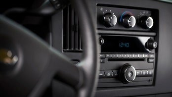 GM killing CD players in its passenger vehicles