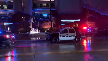 Houston aquarium shooting leaves 2 dead, including suspect and 1 hurt