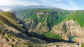 2 women flung into canyon by malfunctioning swing in Russia, but miraculously survive, video shows