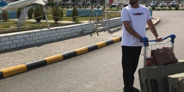 Moneer arriving in a third country after securing 30-day visa.