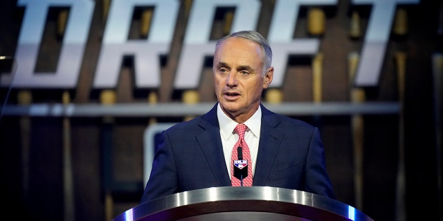 ادعى مفوض MLB روب مانفريد ذلك في عام 2021 "أفضل طريقة لإثبات قيمنا كرياضة هي نقل لعبة All-Star لهذا العام ومشروع MLB."