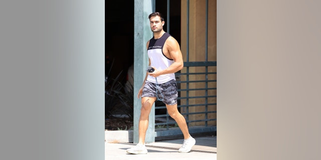 Britney Spears' super supportive boyfriend Sam Asghari leaves the gym in L.A after commenting on the pop stars conservatorship.