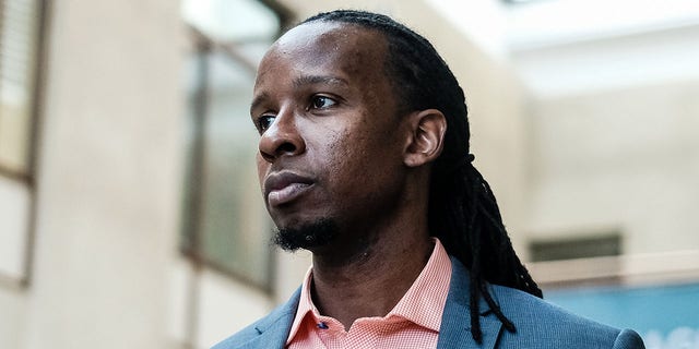 Ibram X. Kendi at American University in Washington following a panel discussion on his book "How to Be an Antiracist" en septiembre. 26, 2019.  (Michael A. McCoy/For The Washington Post via Getty Images)