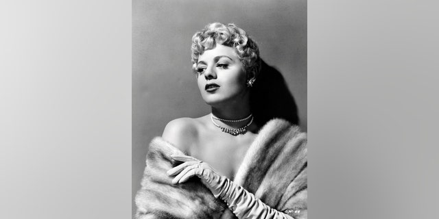 It has been reported that Shelley Winters and Marilyn Monroe were roommates during their early years in Hollywood.