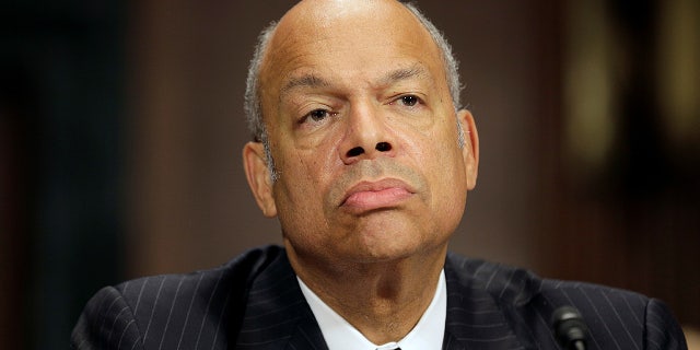 Homeland Security Secretary Jeh Johnson testifies before a Senate Judiciary Committee hearing on "Oversight of the Department of Homeland Security" in Washington, U.S., June 30, 2016. REUTERS/Joshua Roberts