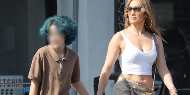 Jennifer Lopez was spotted shopping with her daughter Emme on Tuesday.