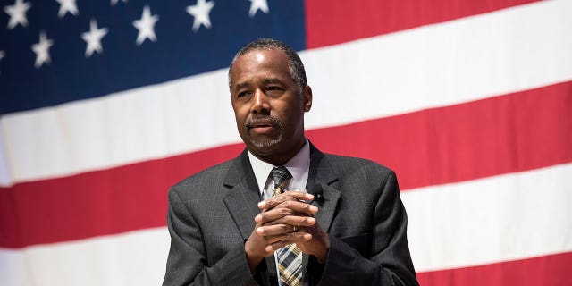 Republican presidential candidate Dr. Ben Carson campaigning at Nashua Community College in New Hampshire on Dec. 20, 2015. (Rick Friedman/rickfriedman.com/Corbis via Getty Images)