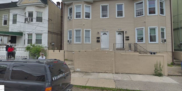 Police found the body in an apartment building at 256 Corson Ave. on Staten Island.