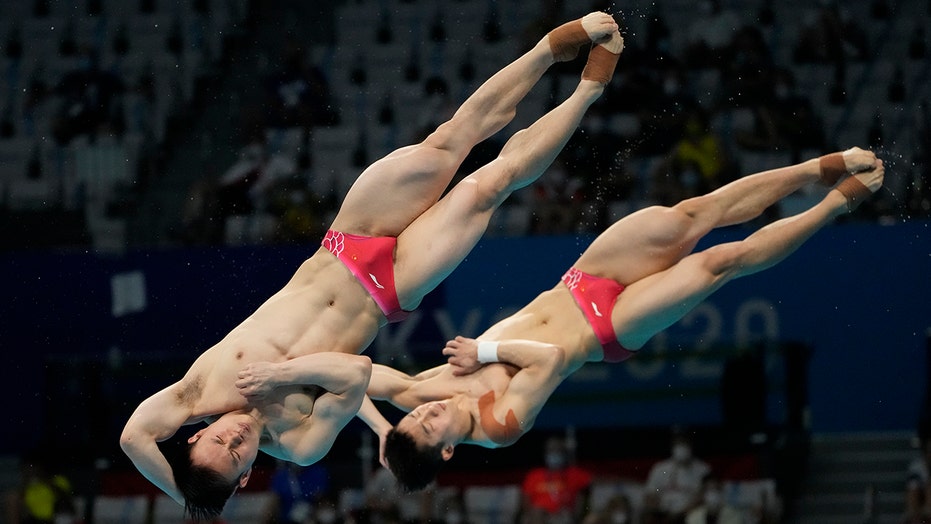 China wins 3rd Olympic synchro diving medal; US gets ...
