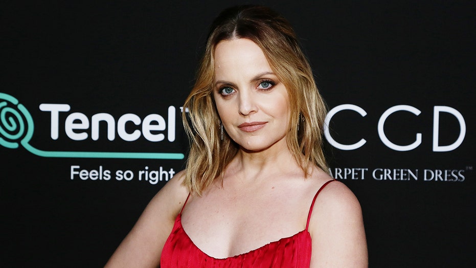 Mena Suvari Explains How She Turned To Meth Other Hard Drugs To Cope With Childhood Sexual Trauma Fox News