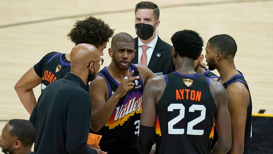 Young nucleus intact, Suns wait to see if Chris Paul returns