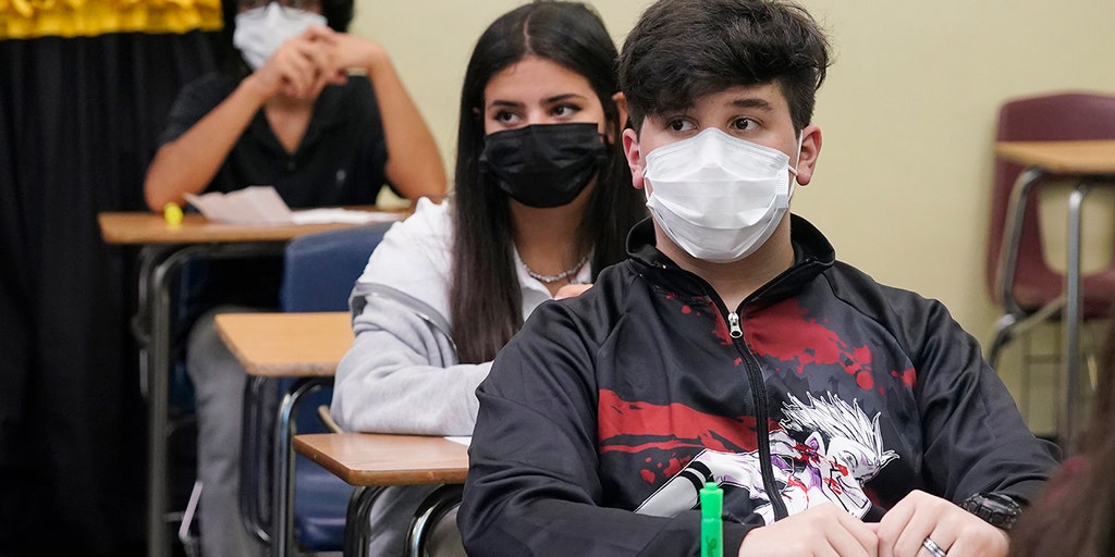 Florida judge rejects DeSantis' ban on mask mandates in schools - Vimarsana News