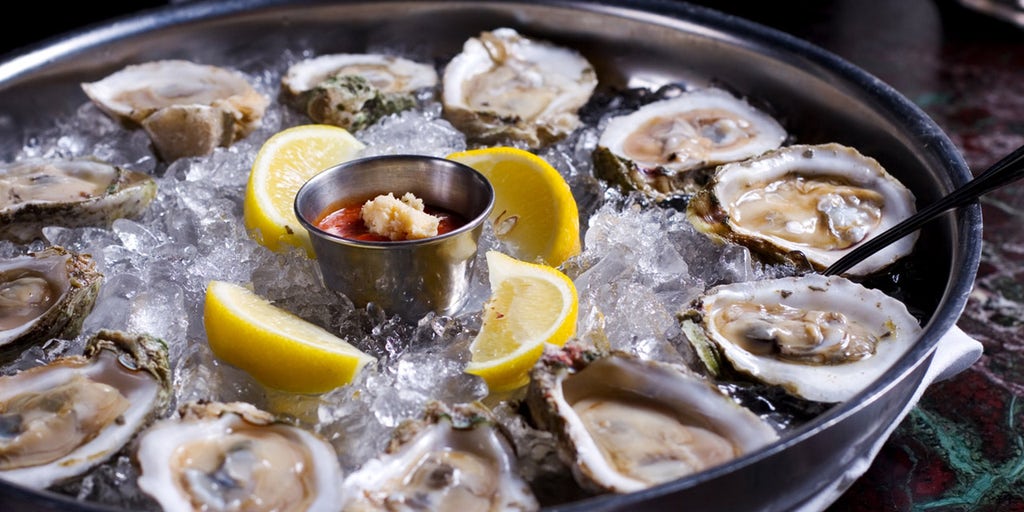 Oyster food safety tips you should know following 2 reported deaths linked to the shellfish - Vimarsana News