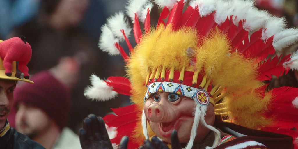 Kansas City Chiefs ban fans from wearing American Indian headdresses, face  paint - Washington Times