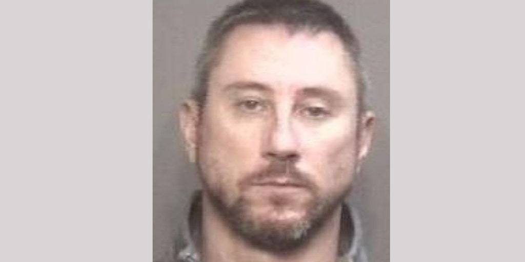 Missouri manhunt underway for boyfriend accused of killing teacher, daughter, 11 - Vimarsana News