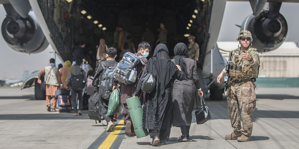 Afghanistan evacuation shows 'we're conceding,' former special forces flight surgeon says - Vimarsana News