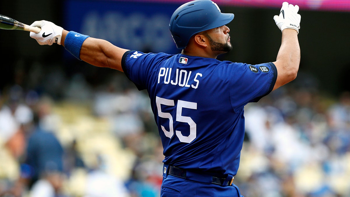 AP source: Albert Pujols signing with Dodgers