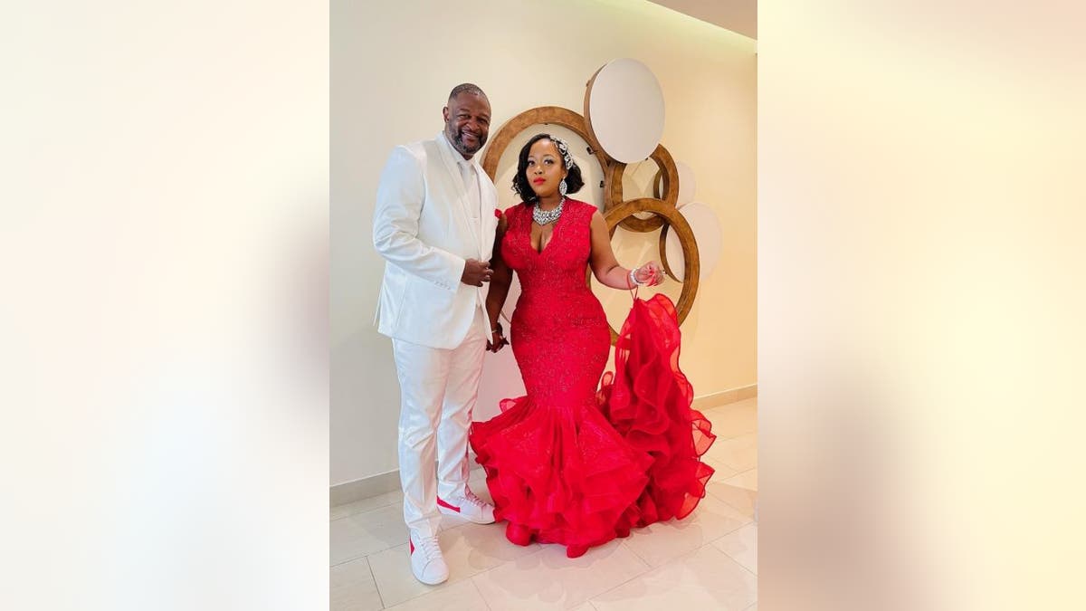 Douglas and Dedra Simmons got married at the Royalton Negril Resort &amp; Spa in Jamaica on Aug. 18, 2021.