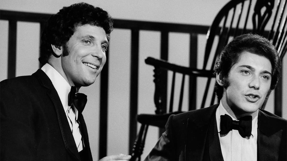 Paul Anka Tom Jones