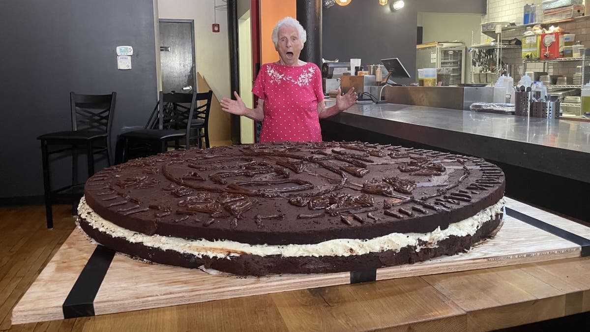 Ross Smith's grandmother said she wanted to make the world's largest Oreo because she got hungry.