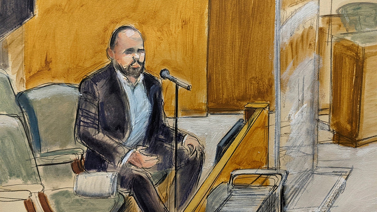 In this courtroom artist's sketch, former R. Kelly employee Tom Arnold testifies at the R&B star's trial in New York, Thursday, Aug. 19, 2021. The 54-year-old Kelly has repeatedly denied accusations that he preyed on several alleged victims during a 30-year career highlighted by his mega hit "I Believe I Can Fly." (AP Photo/Elizabeth Williams)
