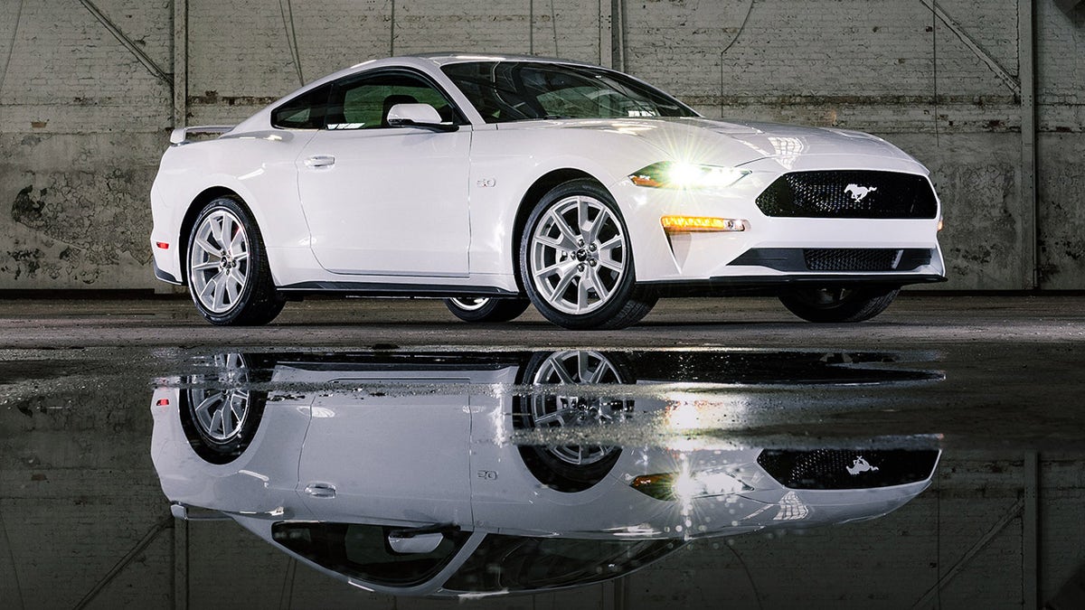 Mustang Ice White