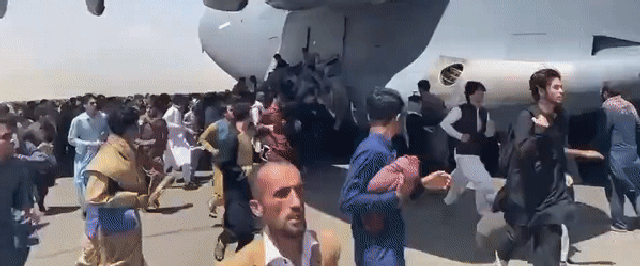 Shocking video purportedly shows Afghans clinging to American aircraft leaving Kabul airport