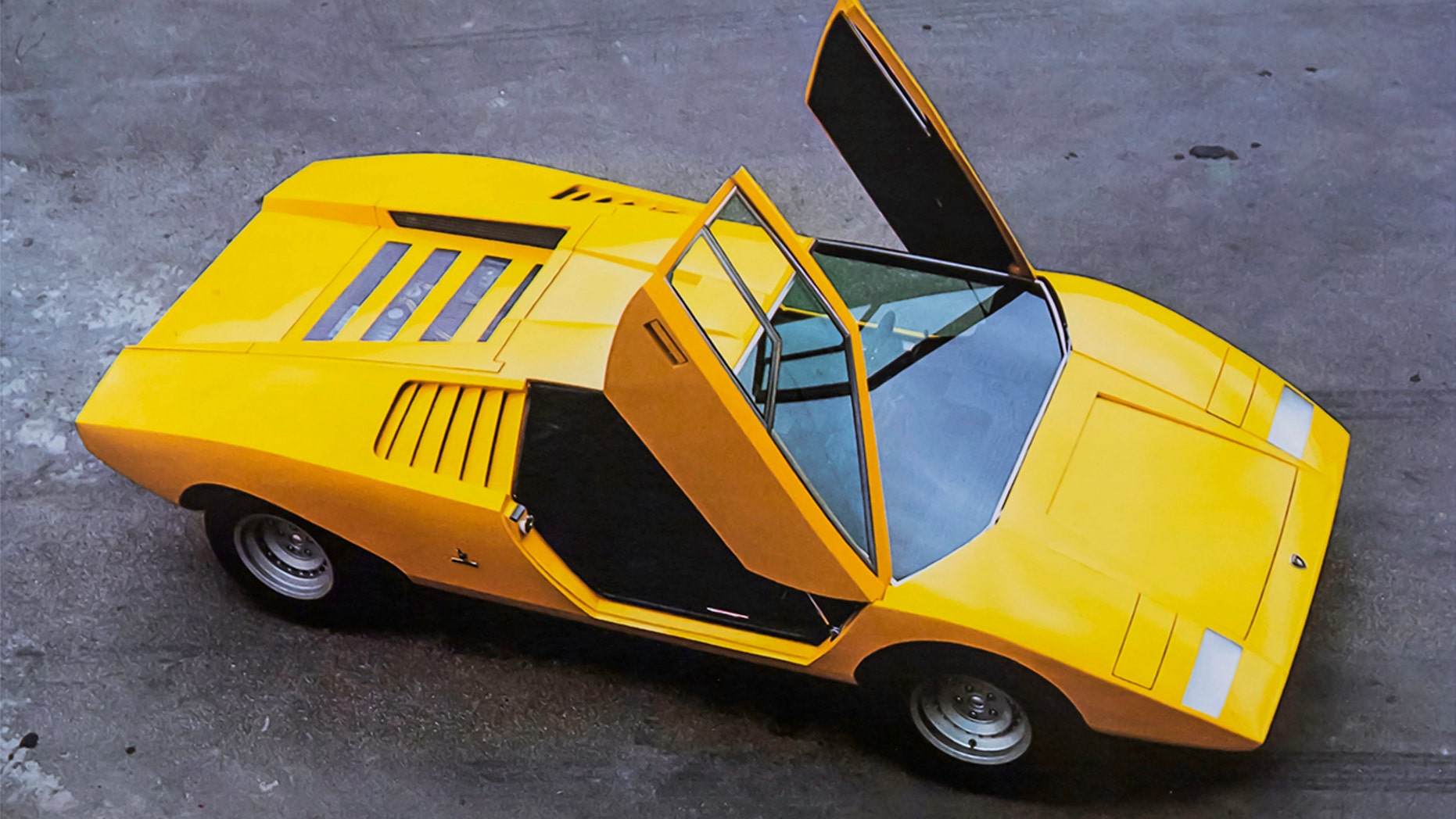 lamborghini countach sideswipe