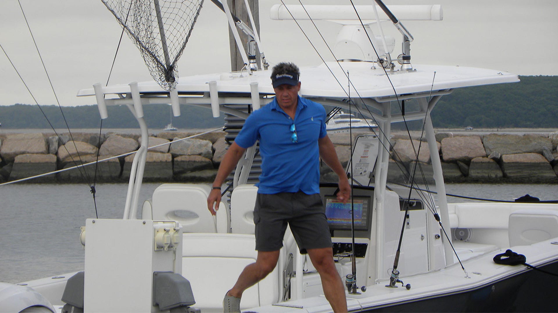 CNN's Chris Cuomo at ritzy Hamptons dock amid brother's resignation scandal
