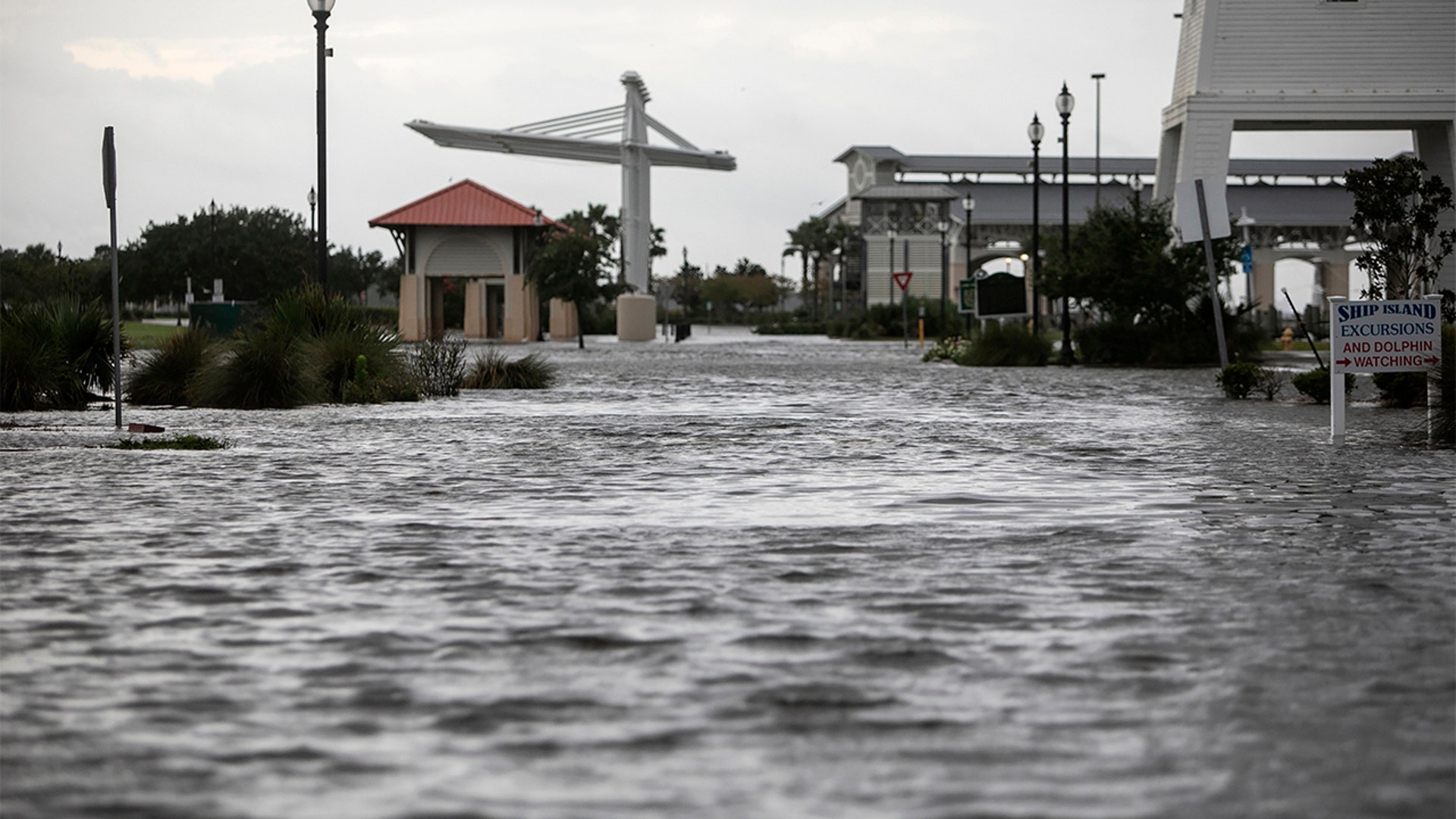 See Pics Monster Hurricane Ida Slams Us Leaves Louisiana Underwater