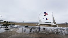 Two teens seriously injured by lightning that struck at least 7 on Bronx beach