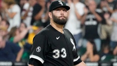 White Sox's Lance Lynn ejected for tossing belt at ump: 'Obviously, I hurt his feelings'
