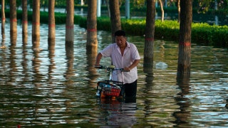 Death toll jumps to more than 300 in recent China flooding