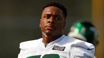 Jets' Clark has bruised spinal cord, should fully recover