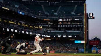 Giants top Diamondbacks 8-7 for 3rd straight win