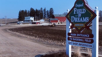 Yankees, White Sox will take ‘Field of Dreams’ from big screen to big leagues