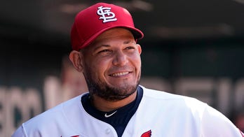 Molina agrees to $10M contract with Cards for final season