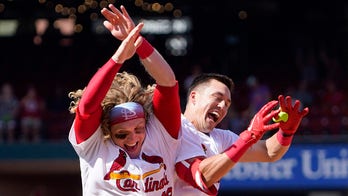 Goldschmidt 2 HRs, scores walk-off run, Cards beat Tigers