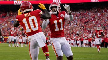 Mahomes sharp as Chiefs roll to 28-25 victory over Vikings