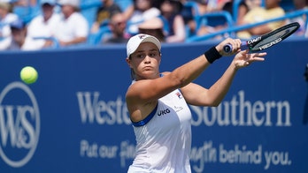 No. 1 Barty beats Krejcikova to reach semis in Cincinnati