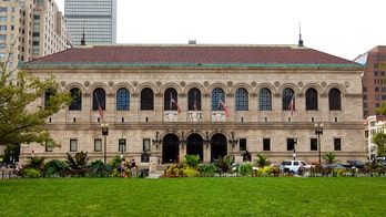 3 Boston police officers injured during arrest at public library after call about man masturbating