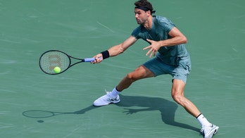 Medvedev advances to W&S quarterfinals; Osaka knocked out