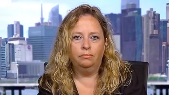 NYC diner owner files lawsuit, refuses to comply with de Blasio's vaccine passports: 'They're breaking me'