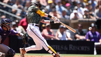 Cronenworth and Kim lead Padres past Colorado 8-1