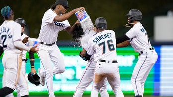 Alfaro lifts Marlins over Nats 4-3 in 10 to end 8-game slide